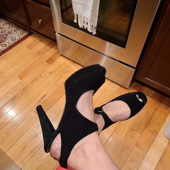 Marc Fisher Suede Shoes - Picture 11 of 13